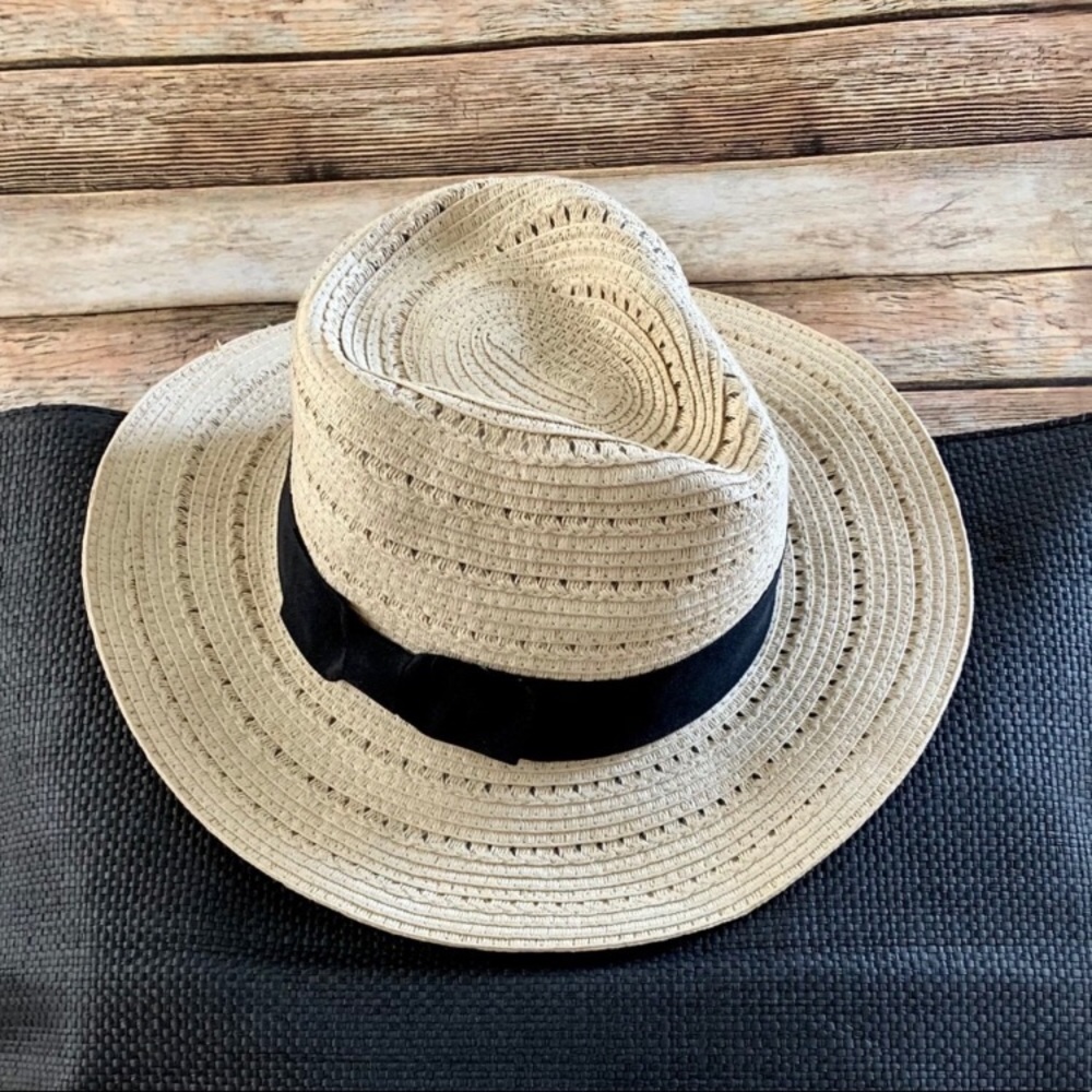 Banana Republic Packable Hat